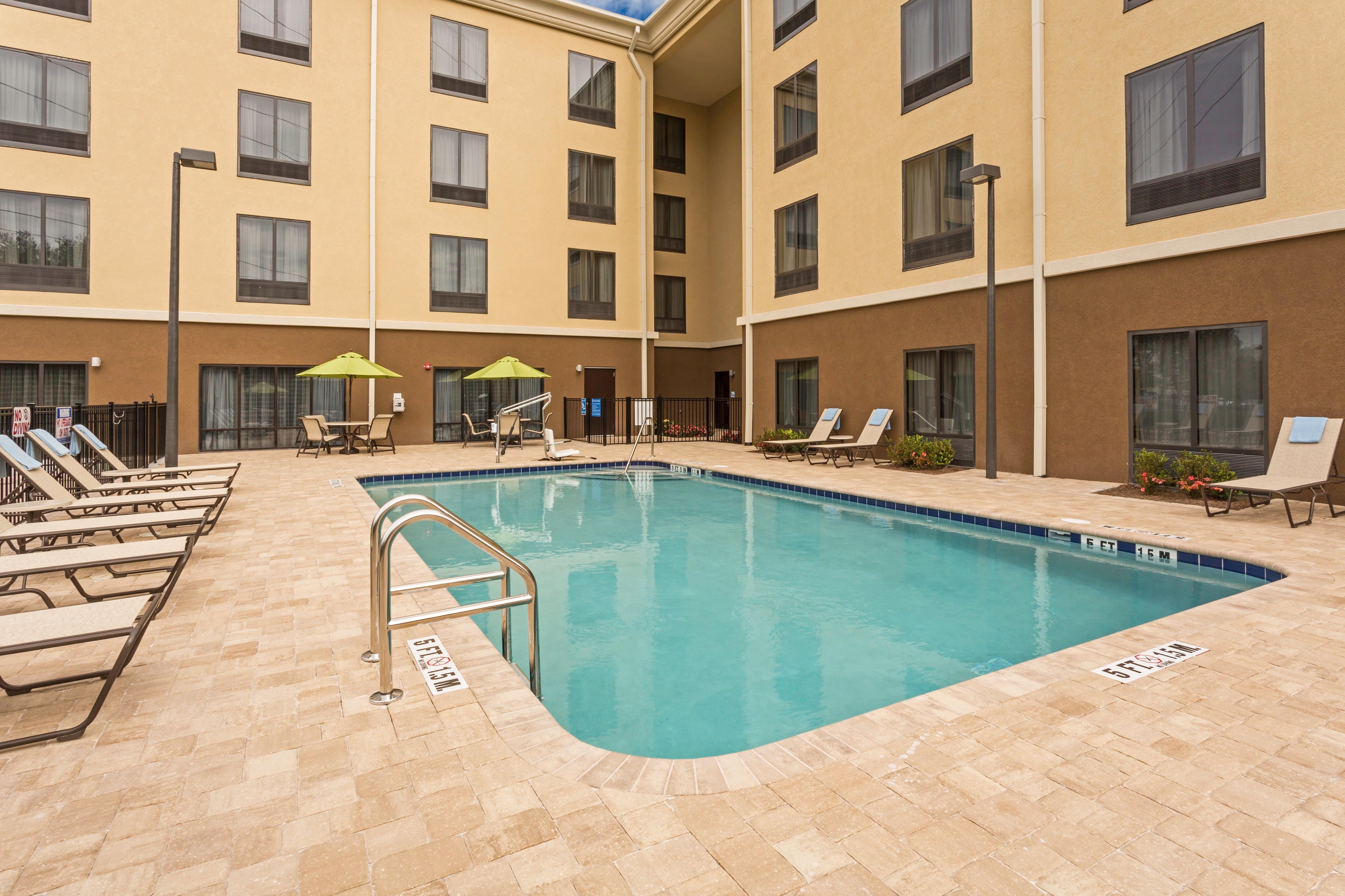 Holiday Inn Express Hotel & Suites Orlando East-Ucf Area By Ihg Alafaya Exterior photo